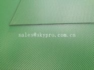Cima regolare opaca lucida della presa del nastro trasportatore del PVC del diamante di colore verde