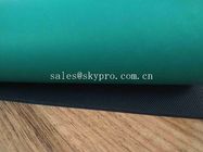 Assottigli il materiale di gomma verde della gomma naturale delle stuoie della Tabella ESD del banco da lavoro di 2mm per la linea di produzione