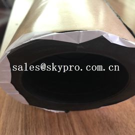 Forte attenuazione fonoassorbente di rivestimento adesiva del rotolo della gomma butilica della carta kraft