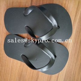 Flip-flop normali neri comodi/pantofole resistenti all'uso della spiaggia estate dei sandali