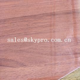 Strato di plastica flessibile rosso del PVC leggermente di 0.5mm di spessore della radura impermeabile del polipropilene per la parete di Cutrain