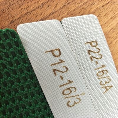 Nastro trasportatore in PVC leggero a risparmio energetico, largo 3300 mm, per applicazioni industriali