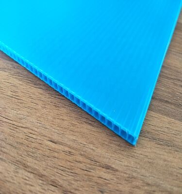 Lastra ondulata in plastica PP riciclabile e impermeabile di dimensioni personalizzate per imballaggi di scatole
